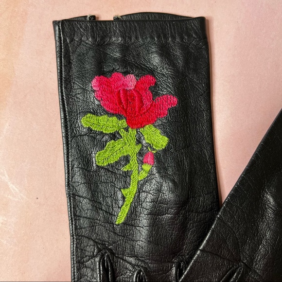 Vintage Handmade Embroidered Floral Leather Gloves - Picture 4 of 8